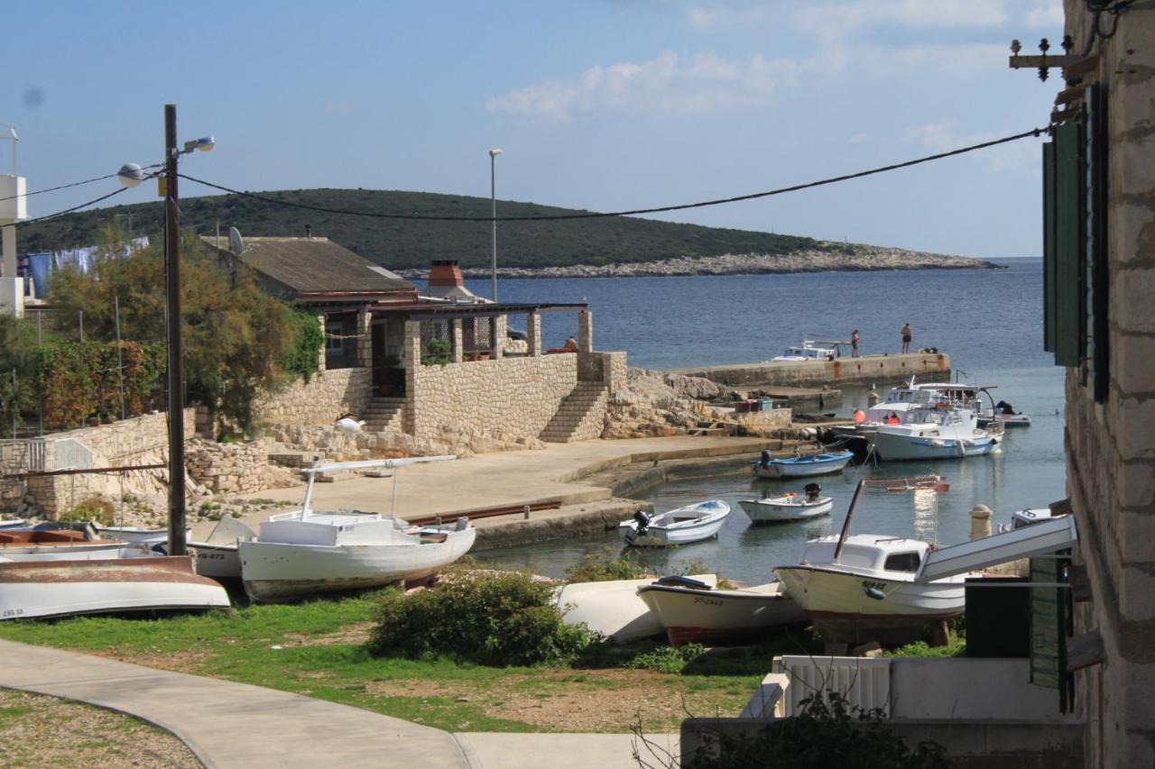 Apartments By The Sea Rukavac, Vis - 2478 Рукавац Экстерьер фото